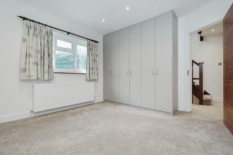 5  bedrooms house to rent in Swakeleys Road, Uxbridge, UB10-image 21