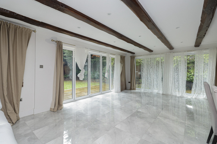 5  bedrooms house to rent in Swakeleys Road, Uxbridge, UB10-image 26