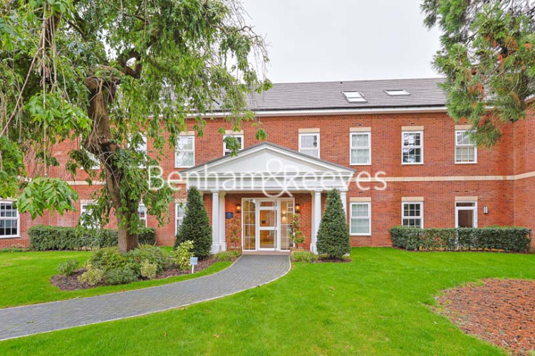 2  bedrooms flat to rent in Commonwealth Place, Slough, SL2-image 10