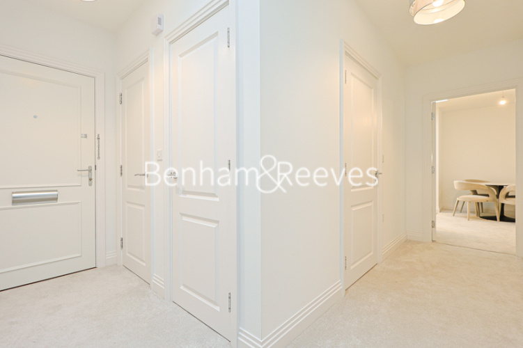 2  bedrooms flat to rent in Commonwealth Place, Slough, SL2-image 18