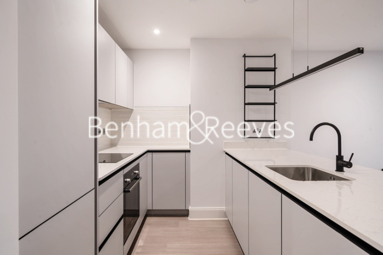 1  bedroom flat to rent in Memorial Avenue, Slough, SL1-image 2
