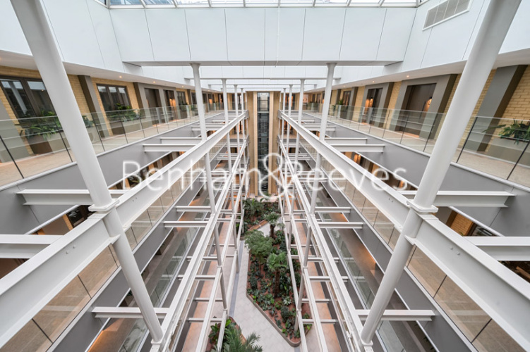 1  bedroom flat to rent in Memorial Avenue, Slough, SL1-image 5