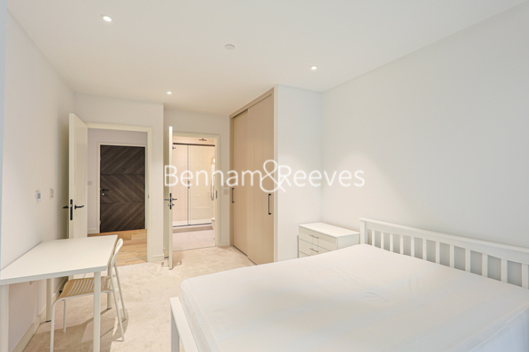 2  bedrooms flat to rent in Iris House, Cedrus Avenue, UB1-image 4
