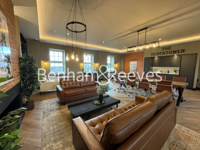 1  bedroom flat to rent in Memorial Avenue, Slough, SL1-image 21