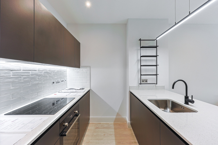 1  bedroom flat to rent in Memorial Avenue, Slough, SL1-image 2