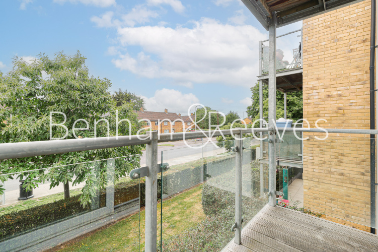 2  bedrooms flat to rent in Porters Way, West Drayton, UB7-image 5