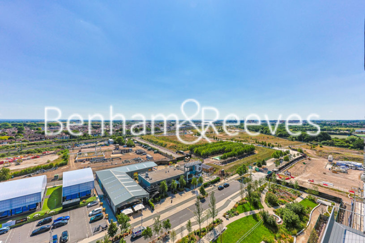 3  bedrooms flat to rent in Greenleaf Walk, Southall, UB1-image 21