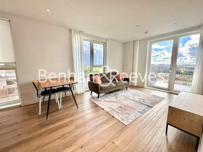 2  bedrooms flat to rent in Rosemary House, Samara Drive, UB1-image 1