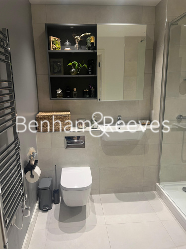 Studio flat to rent in Arber House, Greenleaf Walk, UB1-image 4