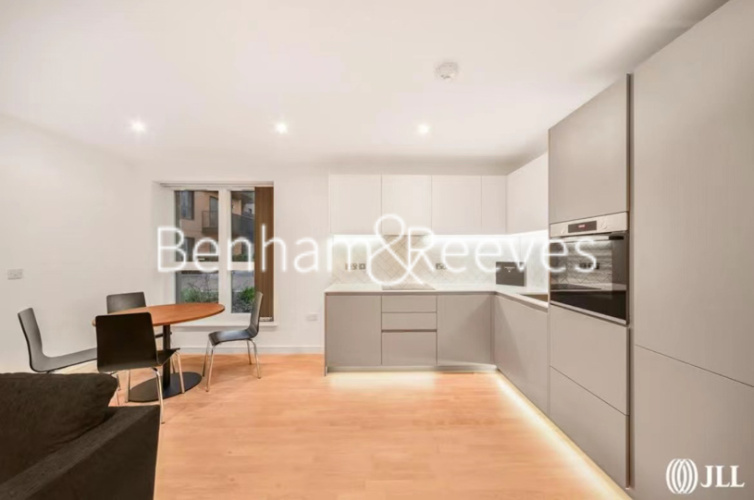 2  bedrooms flat to rent in Watson House, Greenleaf Walk, UB1-image 10