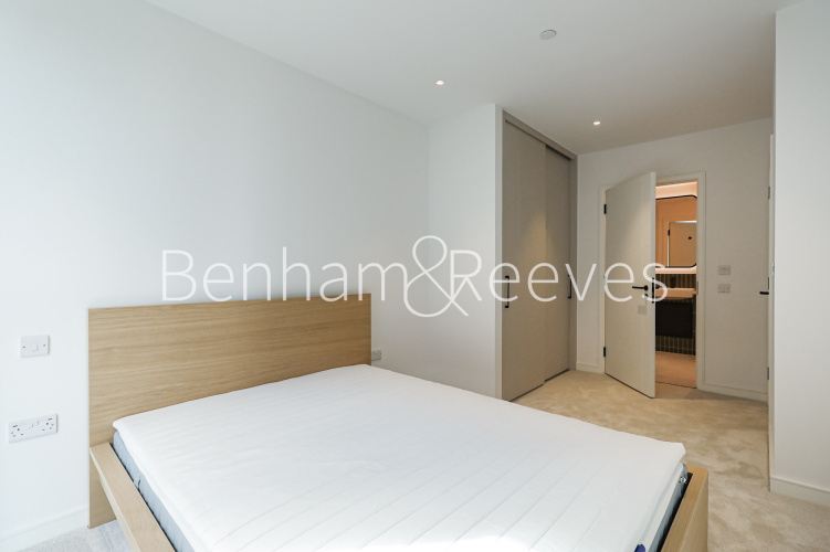 2  bedrooms flat to rent in Viola House, Greenleaf Walk, UB1-image 9