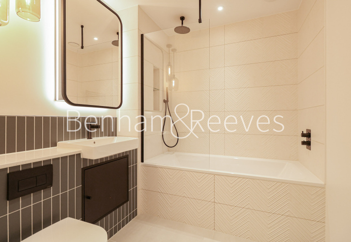 1  bedroom flat to rent in Viola House, Greenleaf Walk, UB1-image 4