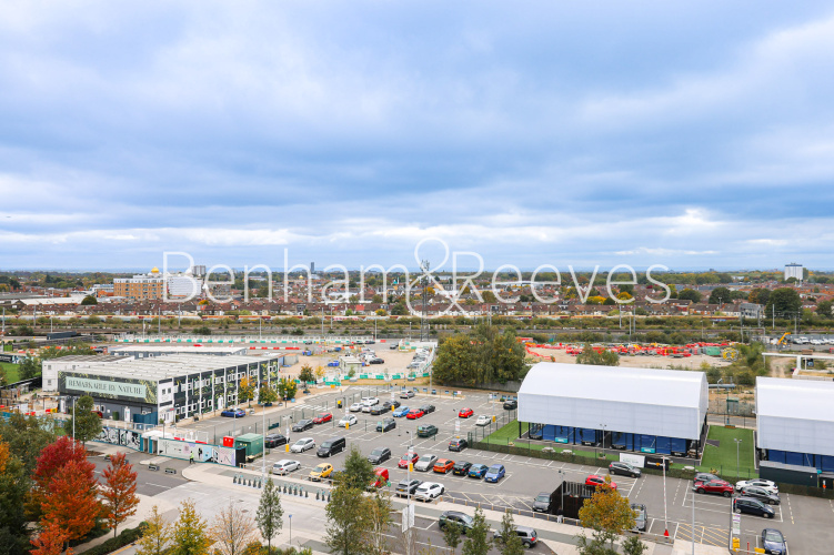 2  bedrooms flat to rent in Viola House, Greenleaf Walk, UB1-image 13