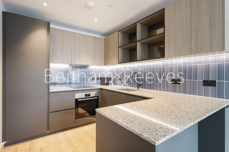 2  bedrooms flat to rent in Viola House, Greenleaf Walk, UB1-image 2