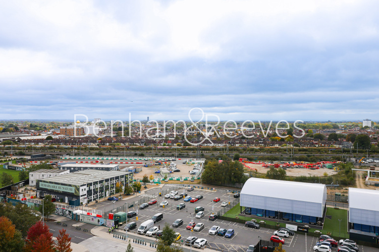 2  bedrooms flat to rent in Viola House, Greenleaf Walk, UB1-image 13