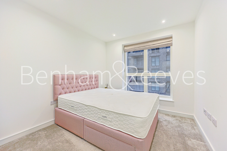 2  bedrooms flat to rent in Cedrus Avenue, Southall, UB1-image 3