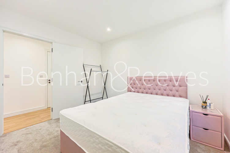 2  bedrooms flat to rent in Cedrus Avenue, Southall, UB1-image 13