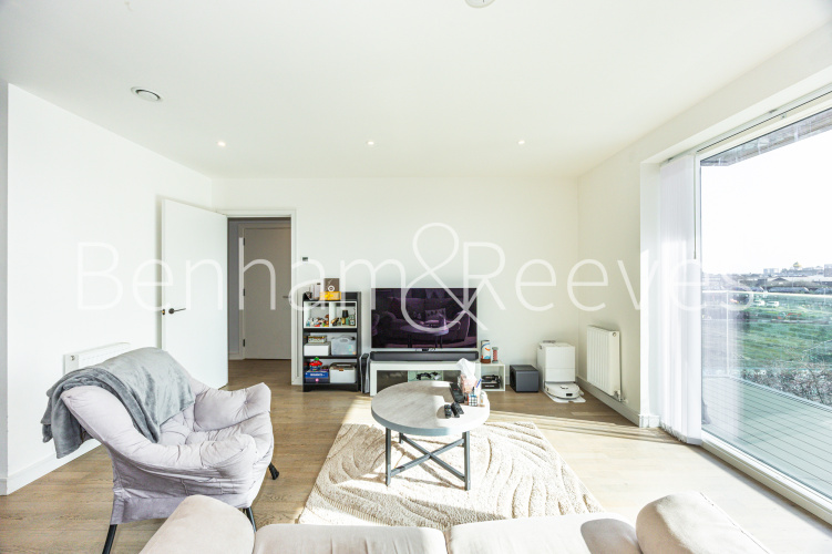 2  bedrooms flat to rent in Edwin House, Accolade Avenue, UB1-image 14