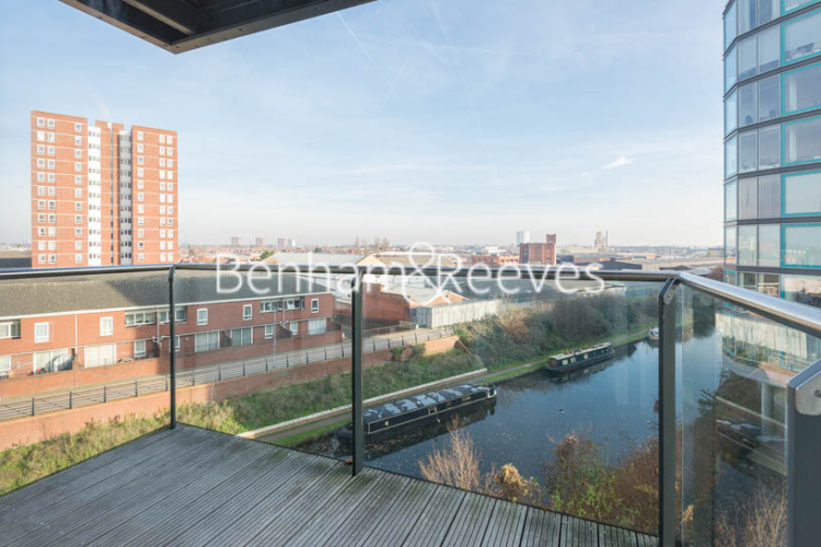 1  bedroom flat to rent in Station Approach, Hayes, UB3-image 6