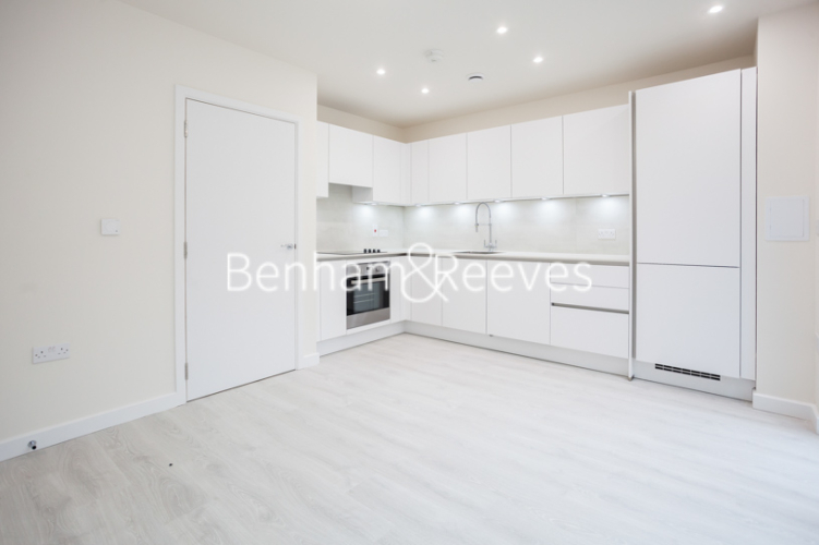 3  bedrooms flat to rent in Lensview Close, Harrow, HA1-image 7
