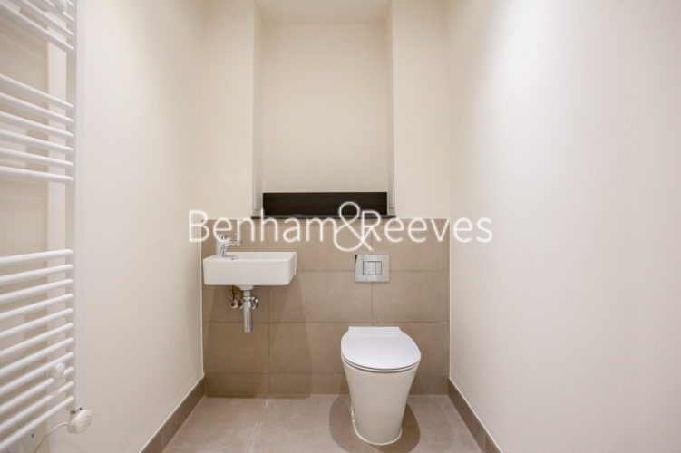 3  bedrooms flat to rent in Lensview Close, Harrow, HA1-image 10