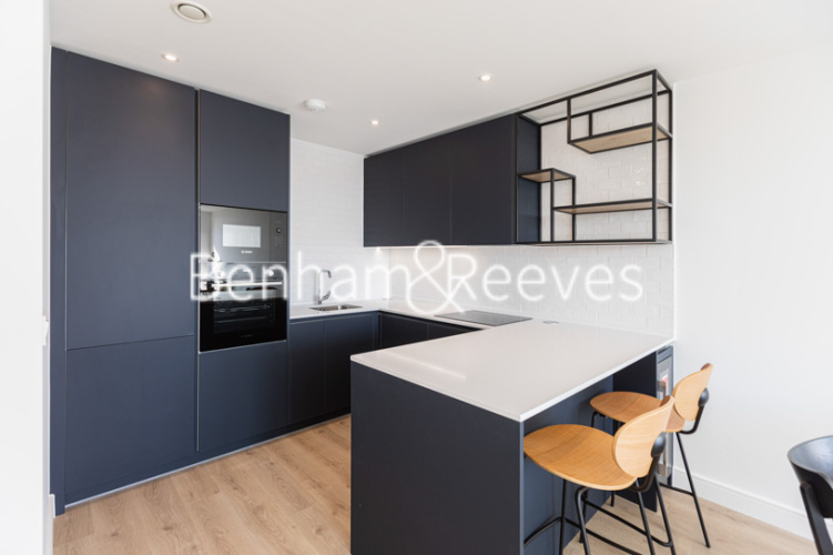 2  bedrooms flat to rent in Beresford Avenue, Wembley, HA0-image 2