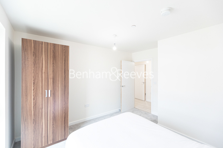 2  bedrooms flat to rent in Meadowview Close, Harrow, HA1-image 12