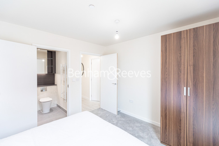 2  bedrooms flat to rent in Meadowview Close, Harrow, HA1-image 13