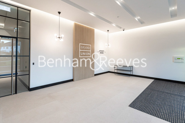 2  bedrooms flat to rent in Beresford Avenue, Wembley, HA0-image 24