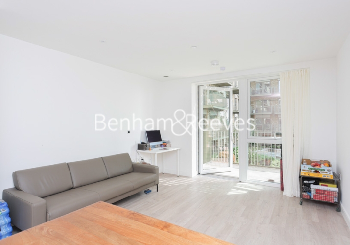 3  bedrooms flat to rent in Beresford Avenue, Wembley, HA0-image 1
