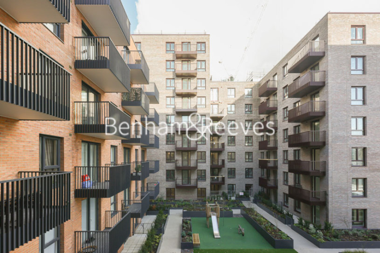 2  bedrooms flat to rent in Henry Strong Road, Harrow, HA1-image 11