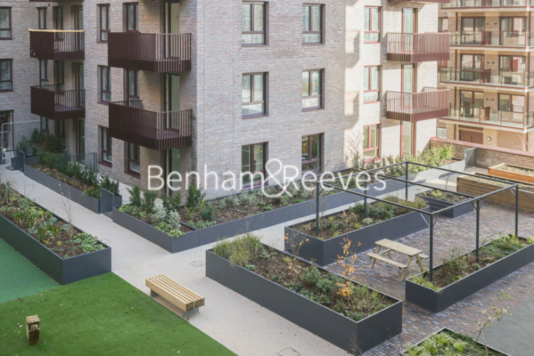 2  bedrooms flat to rent in Henry Strong Road, Harrow, HA1-image 18