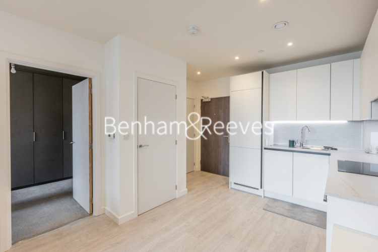 1 bedroom flat to rent in Henry Strong Road, Harrow HA1-image 13