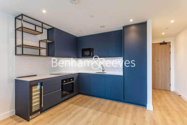1  bedroom flat to rent in Caldon Boulevard, Wembley, HA0-image 2