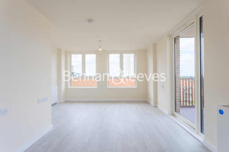 1  bedroom flat to rent in Eastman Road, Harrow, HA1-image 1
