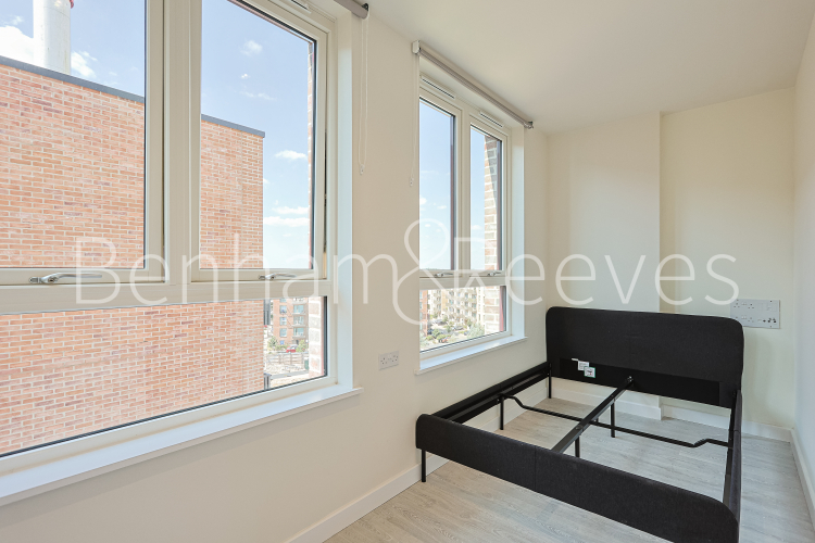 2  bedrooms flat to rent in Nelsson Apartment, Eastman Road, Harrow HA1-image 3