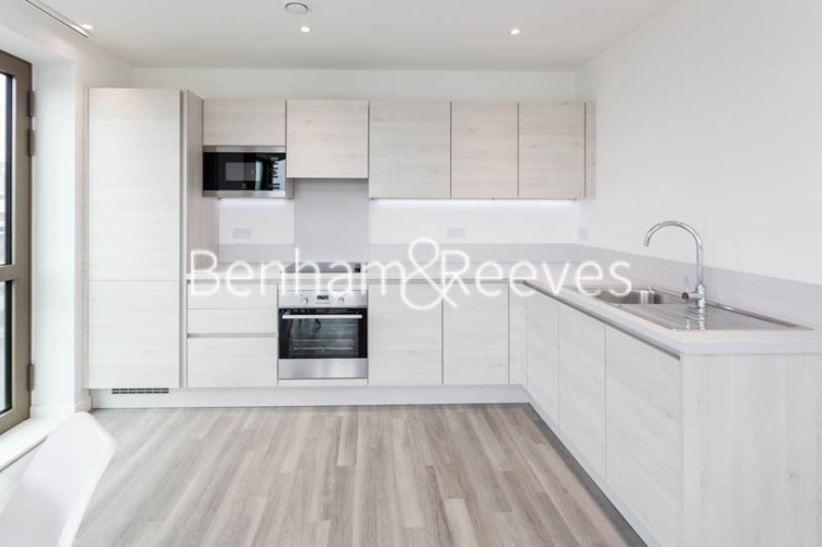 1  bedroom flat to rent in Olympic Way, Wembley, HA9-image 1