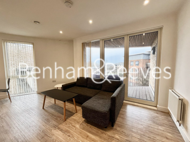 1  bedroom flat to rent in Camellia Apartments, Hilltop Avenue, Harlesden, NW10-image 1
