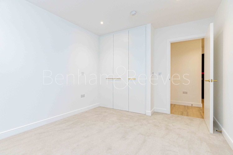 1  bedroom flat to rent in Quay Walk, Grand Union, HA0-image 8