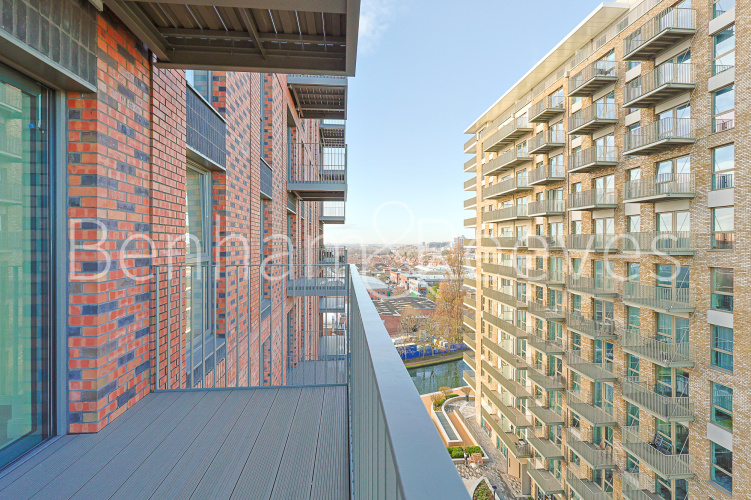 2  bedrooms flat to rent in Quay Walk, Grand Union, HA0-image 8