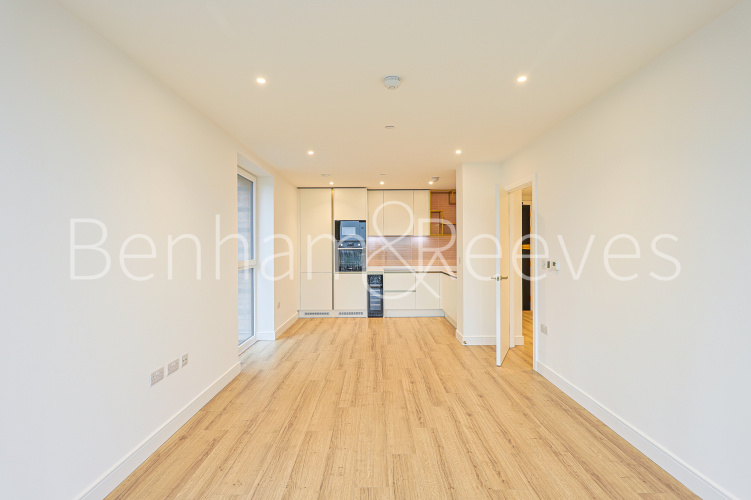 2  bedrooms flat to rent in Quay Walk, Grand Union, HA0-image 4