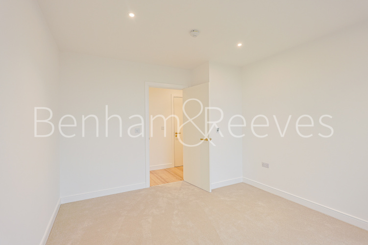 2  bedrooms flat to rent in Quay Walk, Grand Union, HA0-image 15