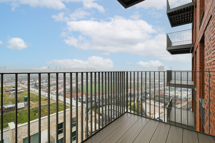 1  bedroom flat to rent in Quay Walk, Grand Union, HA0-image 5