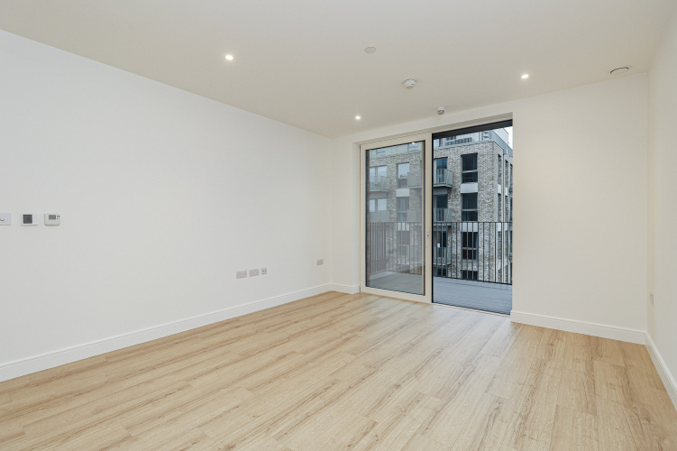 1  bedroom flat to rent in Quay Walk, Grand Union, HA0-image 9
