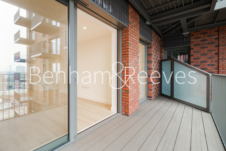 1  bedroom flat to rent in Quay Walk, Wembley, HA0-image 5