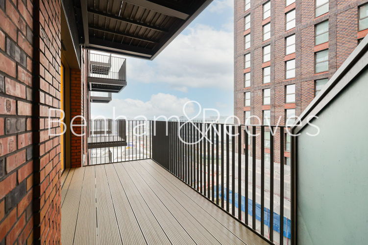 1  bedroom flat to rent in Quay Walk, Wembley HA0-image 5