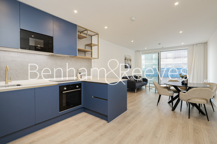 1  bedroom flat to rent in Quay Walk, Grand Union, Wembley, HA0-image 2