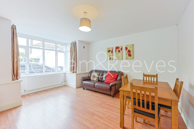 2  bedrooms flat to rent in Eton Avenue, Wembley, HA0-image 7