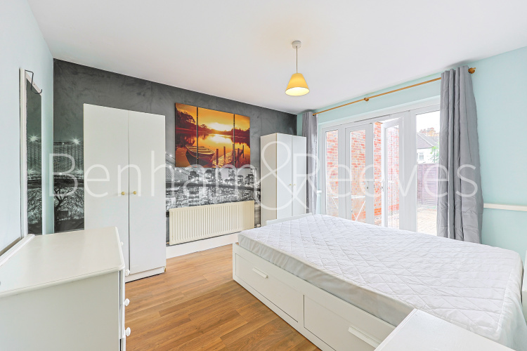 2  bedrooms flat to rent in Eton Avenue, Wembley, HA0-image 10