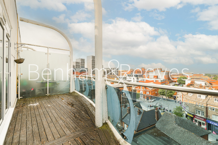 2  bedrooms flat to rent in Lyon Road, Harrow, HA1-image 11